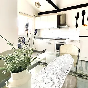 Luna Maris Apartman