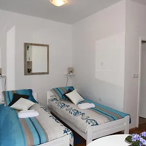 Downtown Korina Apartman