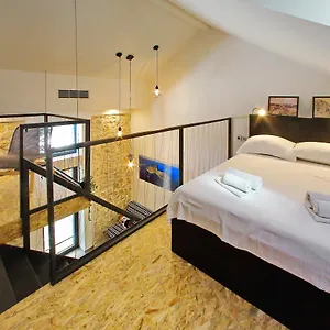 Guverna New Apartman