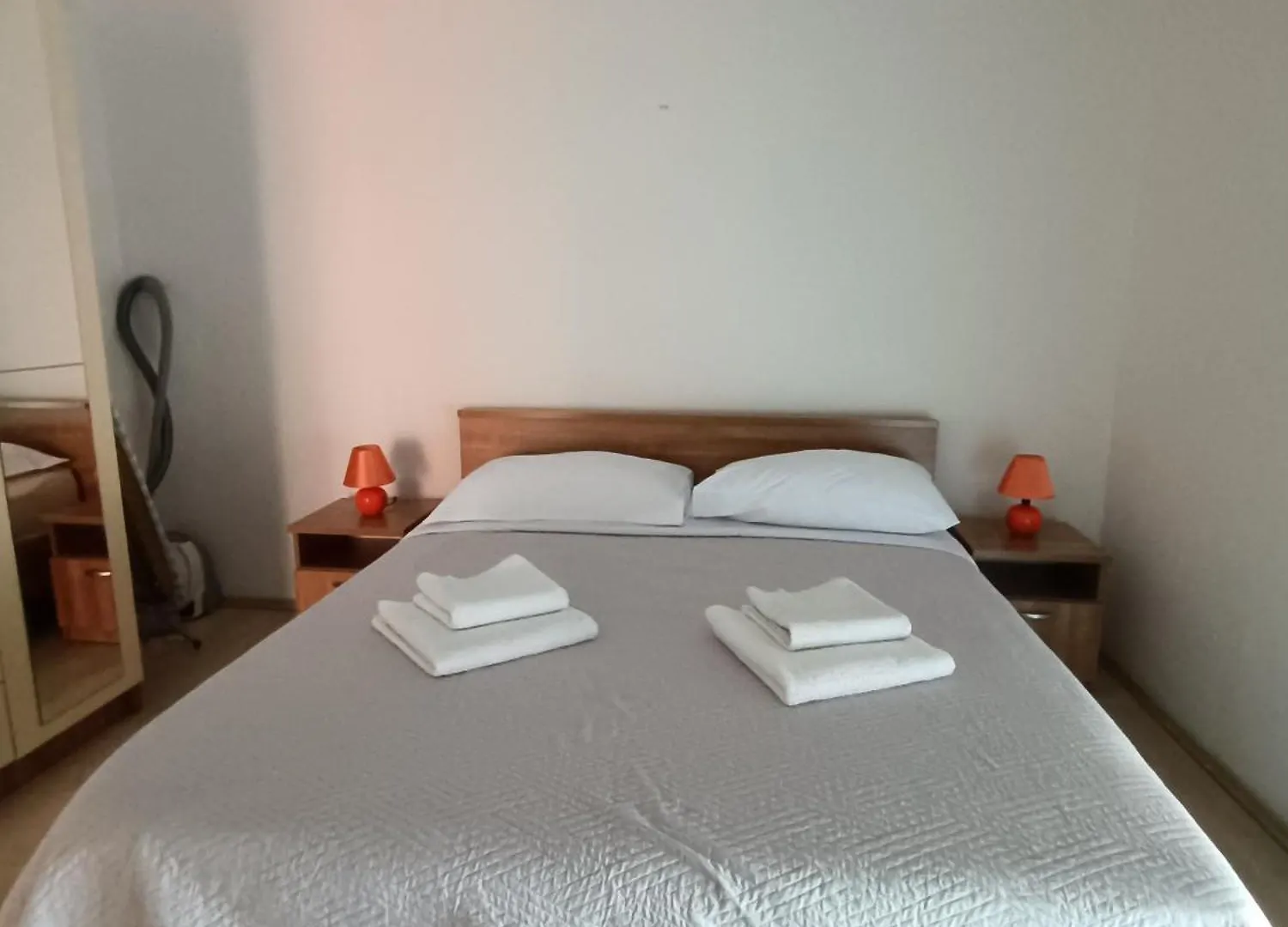Apartments Toni Zadar